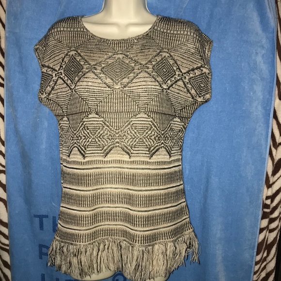 Ruby rd petite tan black & white sweater top PM - Picture 2 of 6